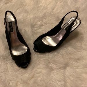 WHITE HOUSE | BLACK MARKET SATIN DONATELLA